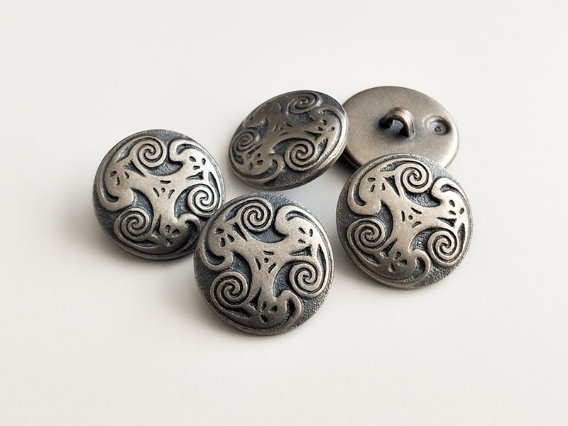 www.knopfparadies.de - 6659bi - Messing- und silberfarbene Kunststoffknöpfe mit Spiralmuster