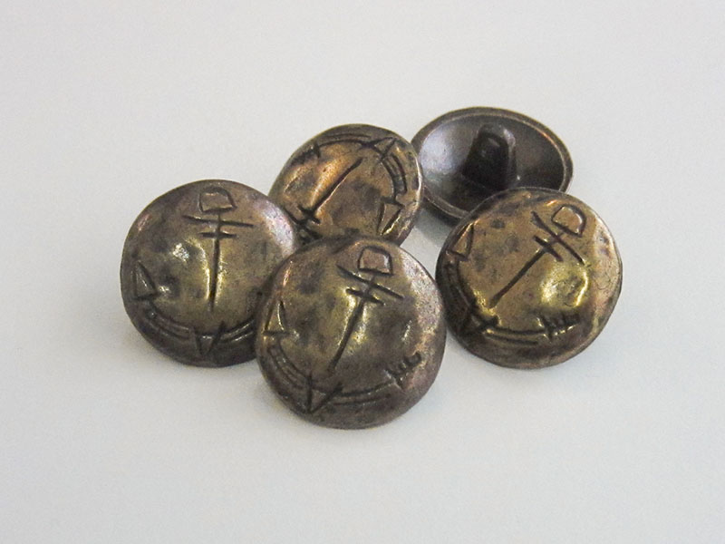 Interessante Metallknöpfe mit Anker