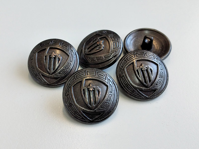 Dunkel eisenfarbene Metallknöpfe - Jugendstil-Design
