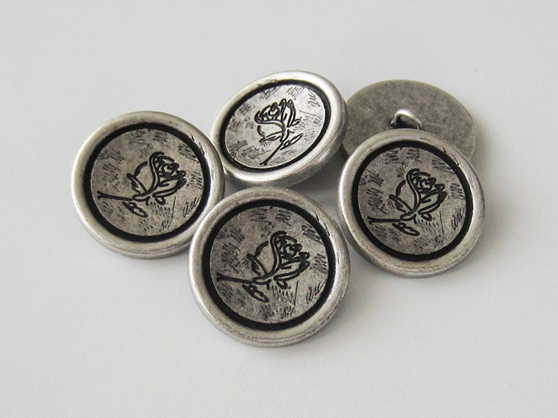 www.knopfparadies.de - 1486as - Altsilberfarbene Trachtenknöpfe mit Motiv: Rose