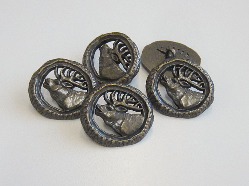 Trachtenknöpfe aus Metall mit Motiv: Röhrender Hirsch
