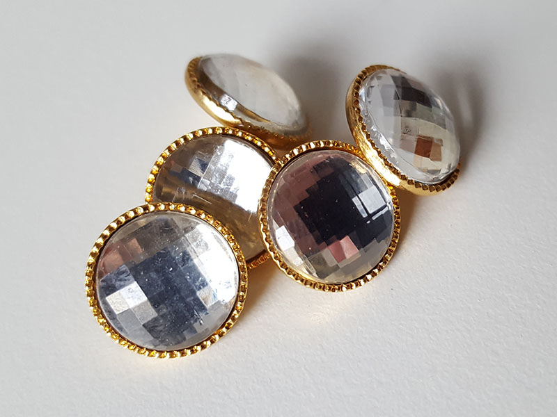 Stilvolle Glitzerknöpfe mit goldfb. Metallrand - für Blusen