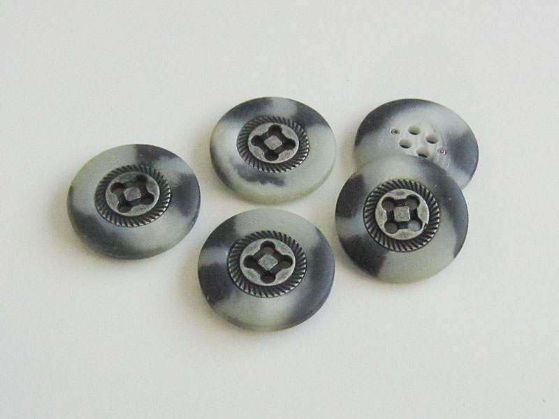 www.knopfparadies.de - 1014ds - Vierlochknöpfe mit Metallmitte und Kunststoffrand