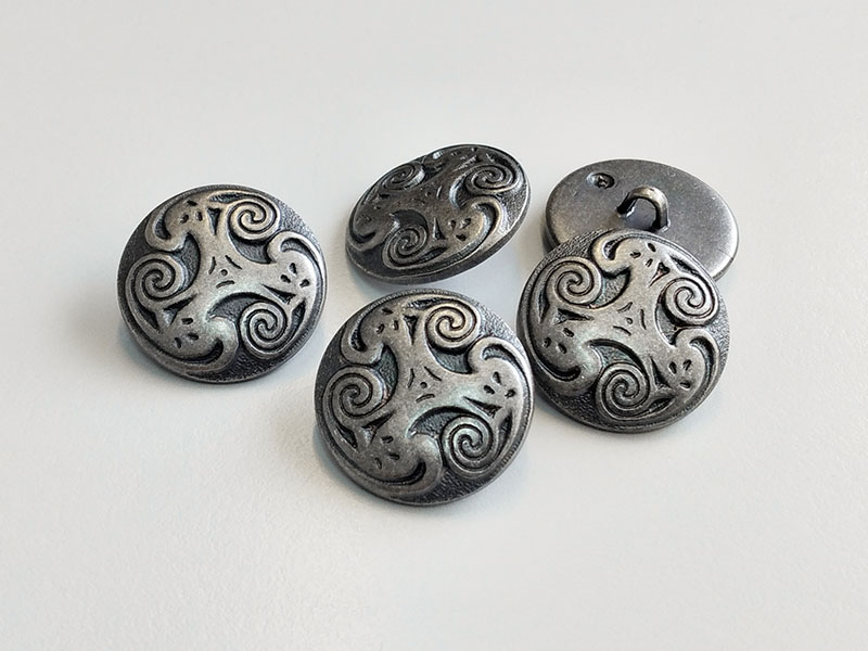 www.knopfparadies.de - 6659as - Altsilberfarbene Kunststoffknöpfe mit Spiralmuster