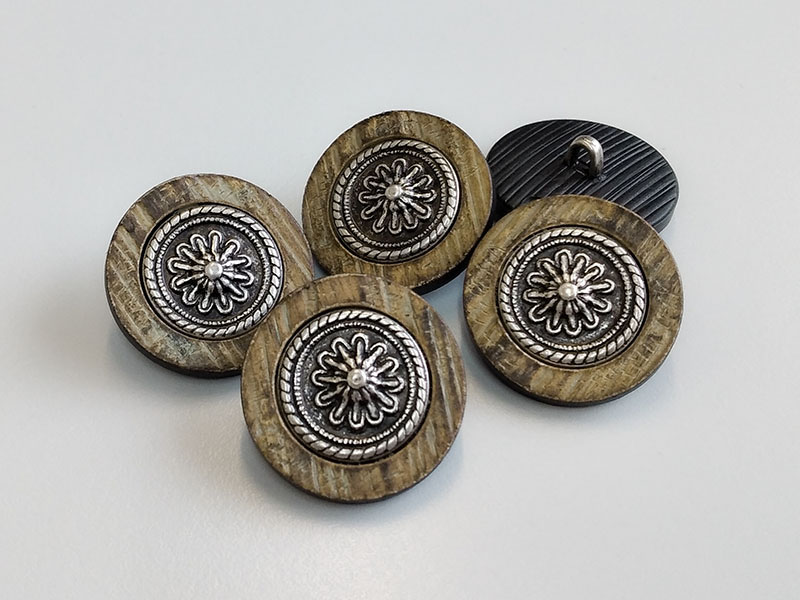 www.knopfparadies.de - 6153hb - Authentische Trachtenknöpfe aus Metall und Kunststoff