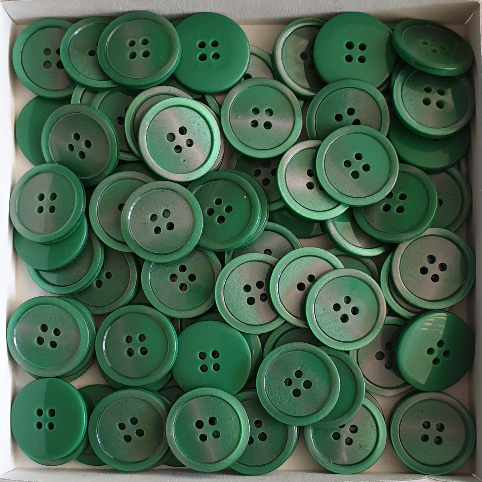www.knopfparadies.de - 411123gr - Grüne Knöpfe zum Großhandelspreis
