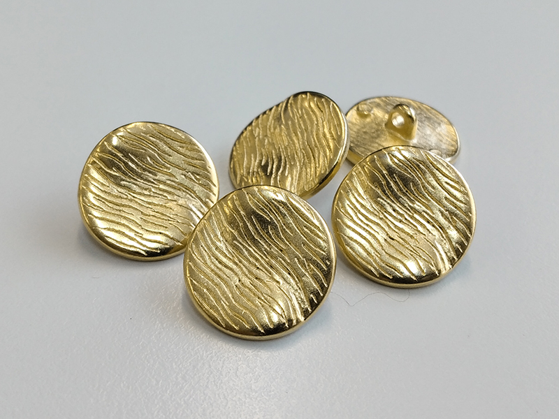 www.knopfparadies.de - 6073go - Goldfarbene Metallknöpfe mit Animal Muster Zebra