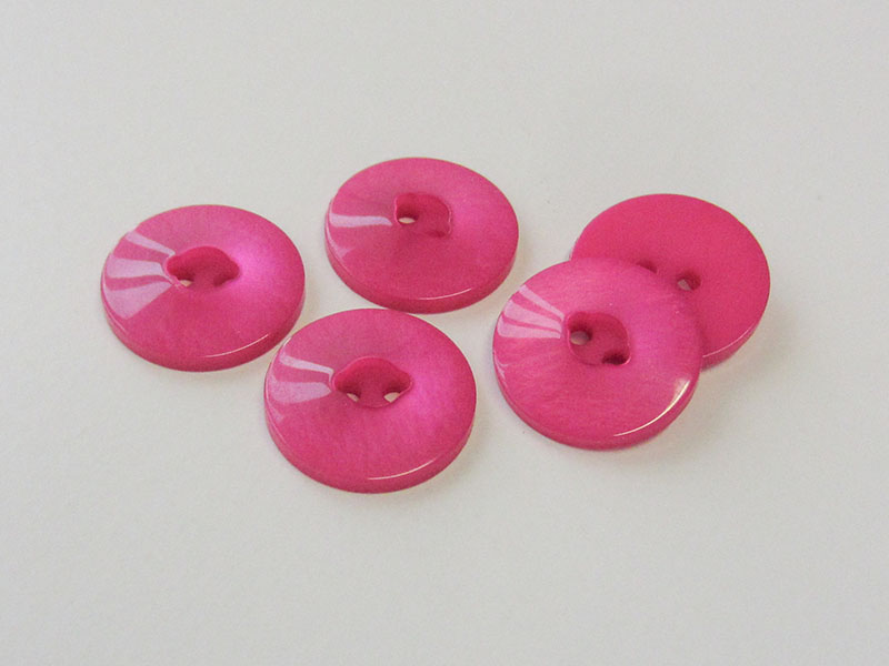 www.Knopfparadies.de - 5867pi - Farbintensive Kunststoffknöpfe in Pink mit Perlmuttschimmer