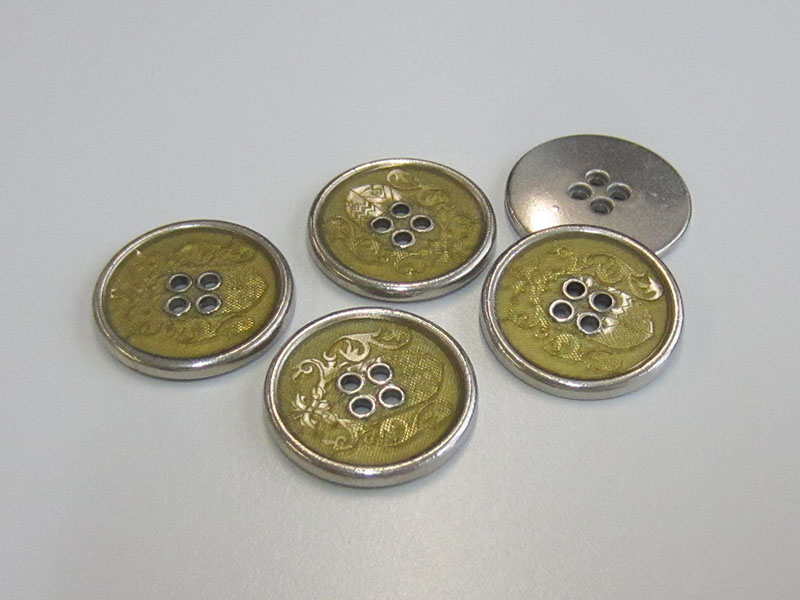 www.knopfparadies.de - 2312si - Flache Uniformknöpfe mit vier Löchern