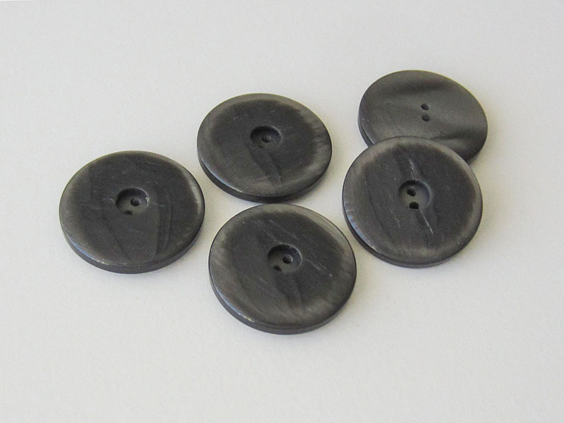 www.Knopfparadies.de - 2741gr - Grau schimmernde Kunststoffknöpfe mit Wendefunktion