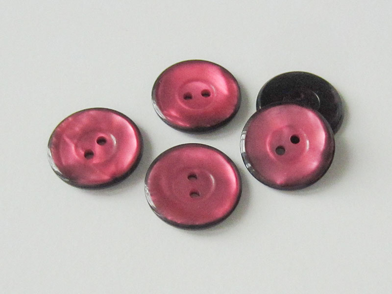 www.knopfparadies.de - 3334sh - Kunststoffknöpfe mit zwei Löchern in rosa-schwarz