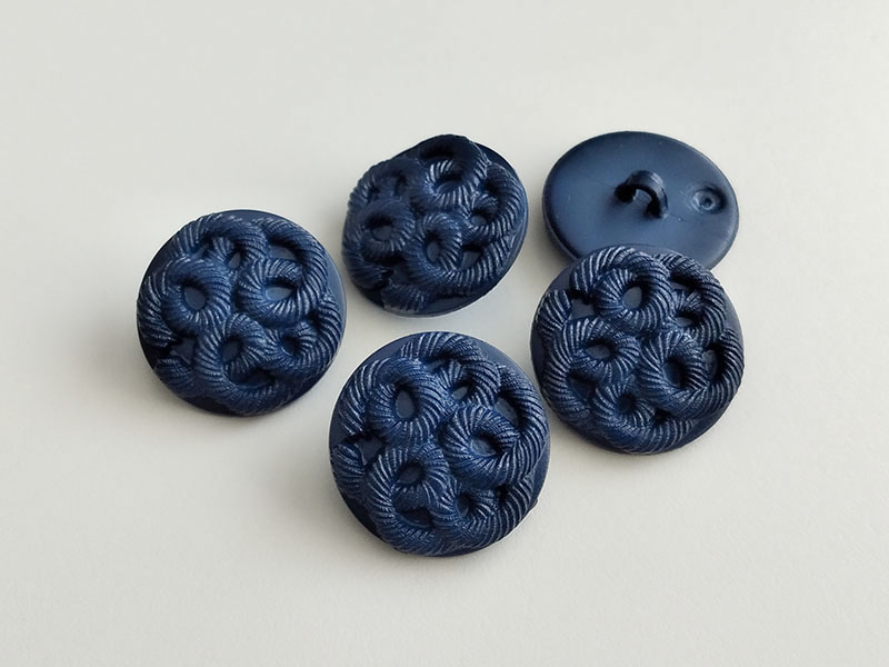 www.knopfparadies.de - 6705bl - Dunkelblaue Kunststoffknöpfe mit Kordelmuster