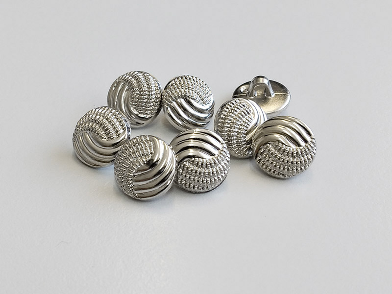 www.knopfparadies.de - 6304si - Elegante, silberfarbene Blusenknöpfe aus Kunststoff