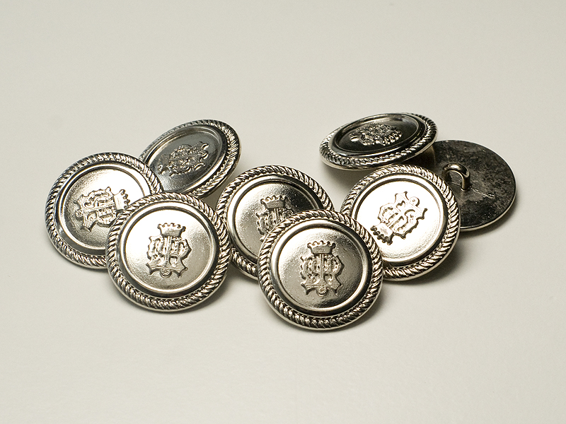 Vlazerknöpfe aus Metall