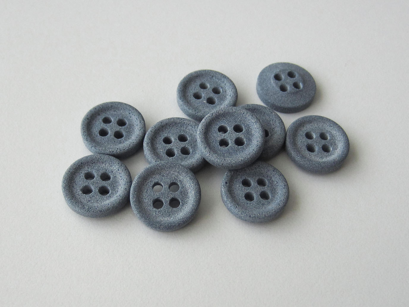 Kleiner gesprenkelter Blusen / Hemden Vierloch Knopf