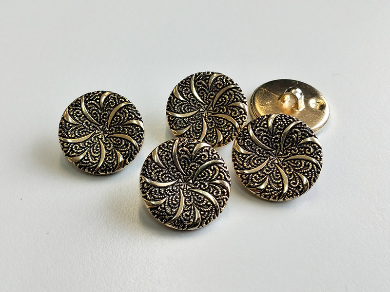 www.knopfparadies.de - 4532ag - Altgoldfarbene Kunststoffknöpfe mit filigranem Muster
