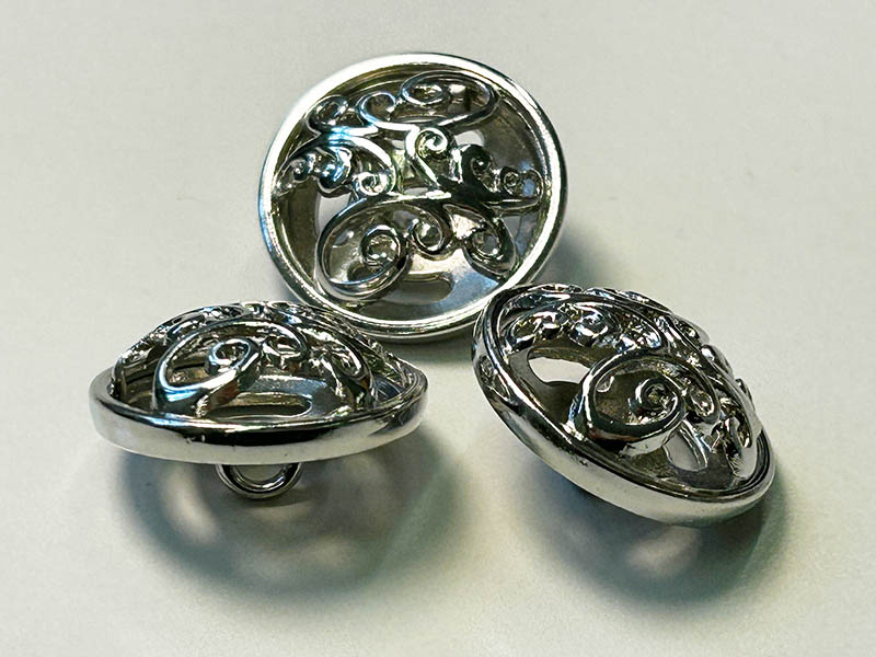www.knopfparadies.de  - 4382si - Designerknopf silber offene Struktur Metallknopf