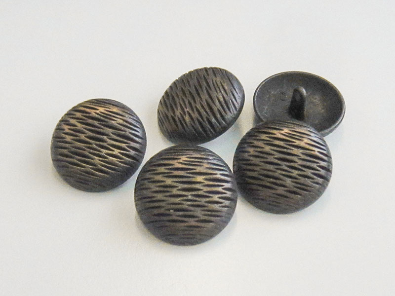 www.Knopfparadies.de - 4044me - Interessante Ösenknöpfe aus Metall in Eisen & Messing