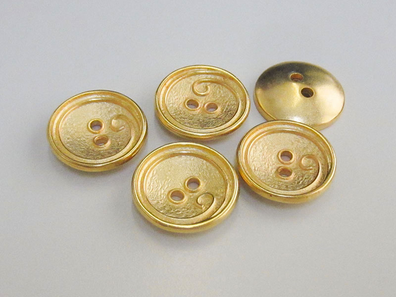 www.knopfparadies.de - 3055go - Matt goldfarbene Metallknöpfe mit zwei Löchern