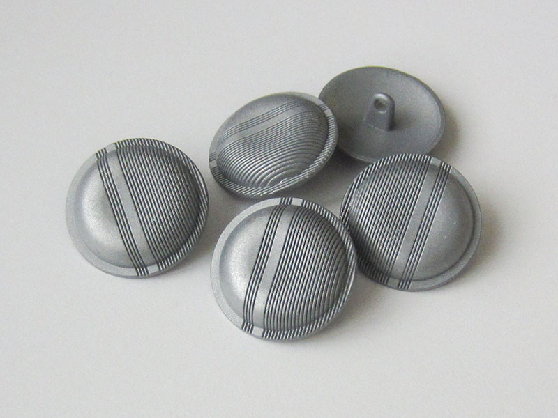 www.knopfparadies.de - 3687dg - Matt silberfarbene Metallknöpfe mit Öse