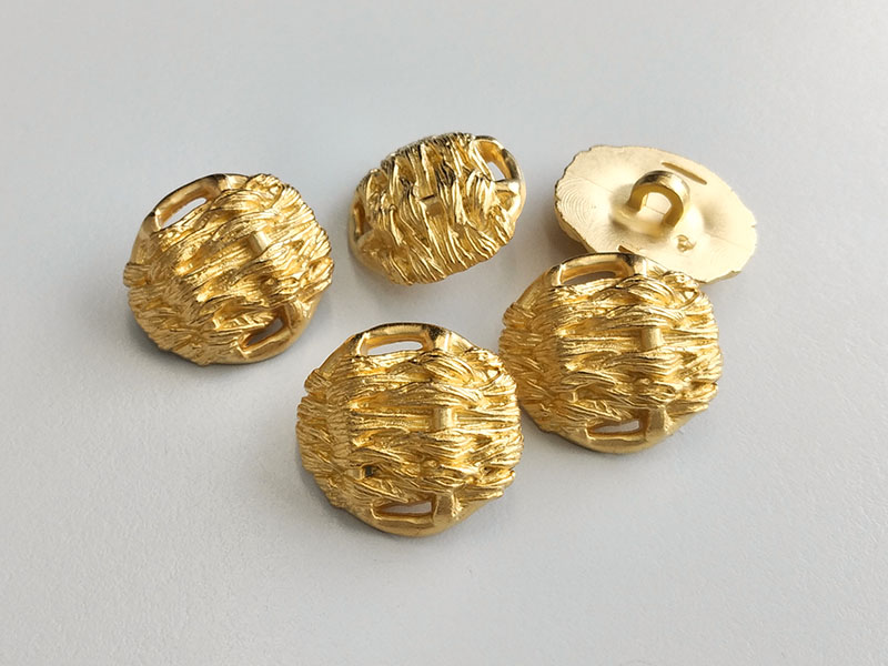 www.knopfparadies.de - 6808go - Matt goldfarbene Kunststoffknöpfe