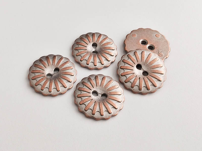 www.knopfparadies.de - 4601ks - Kupferfarbene Metallknöpfe, silberfarben patiniert