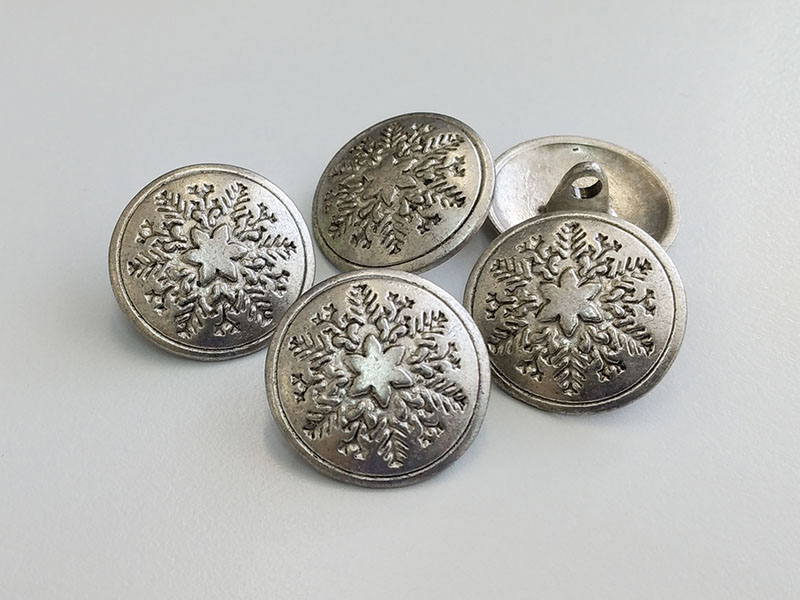 www.knopfparadies.de - j056si - Altsilberfarbene Metallknöpfe mit weihnachtlichem Motiv