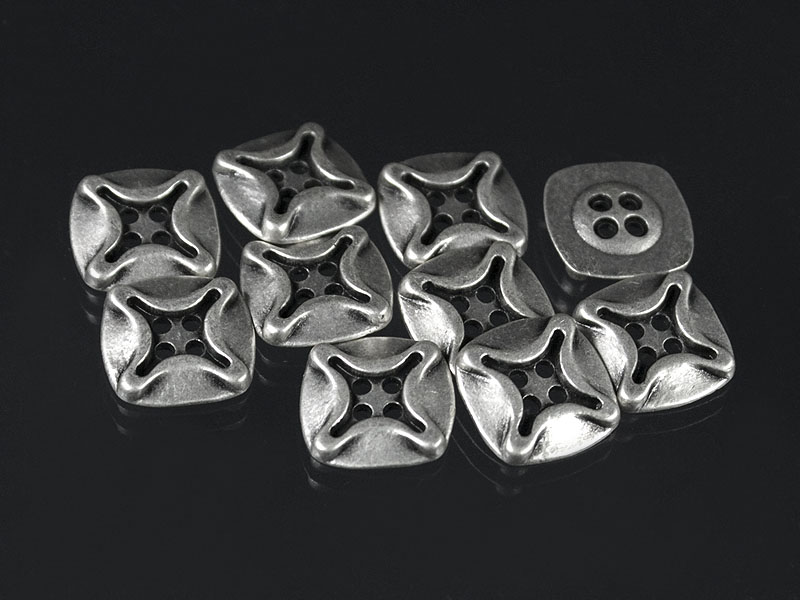 Altsilberfb. Metallknopf in außergewöhnlichem Design