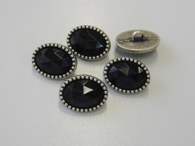 www.knopfparadies.de - 1697ss - Ovale Funkelknöpfe in silber und schwarz