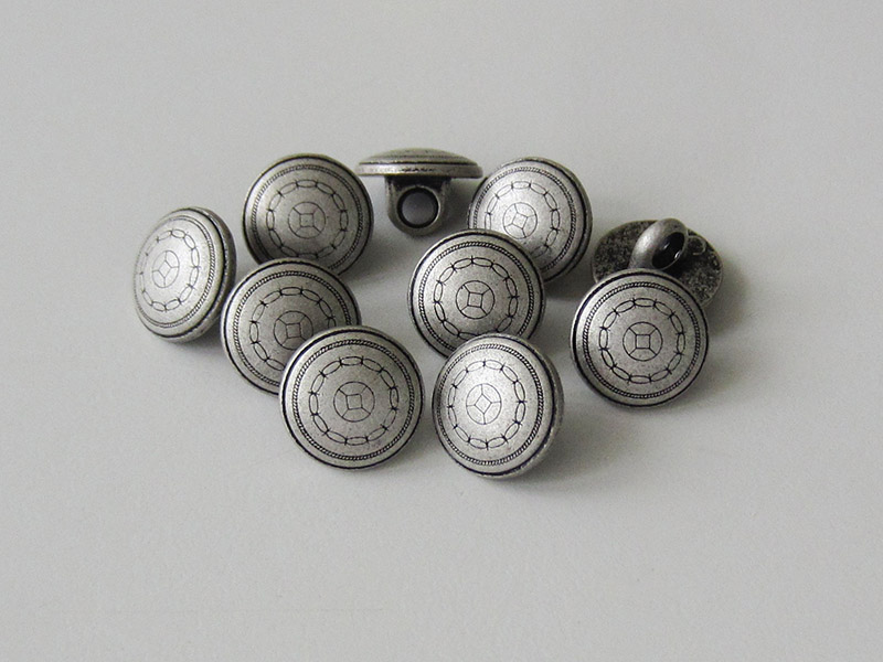 www.knopfparadies.de - 0471as - Metallknöpfe in altsilber - perfekt als Blusenknöpfe