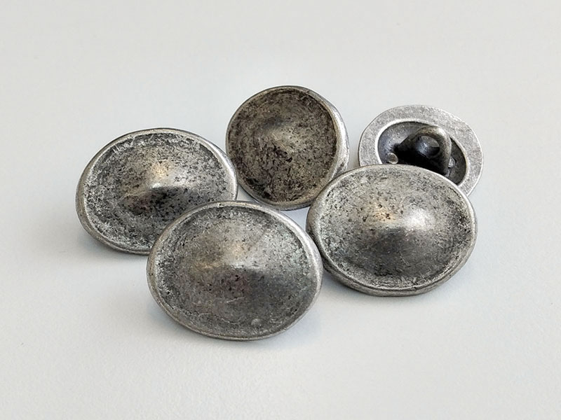 www.knopfparadies.de - 4437as - Altsilberfarbene, ovale Metallknöpfe in Vintage Optik