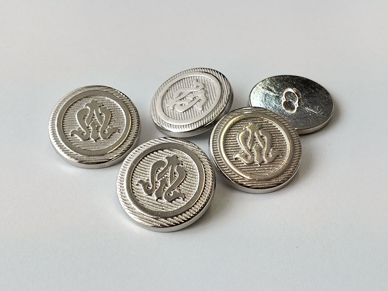Metallknopfmit Jugendstil Muster