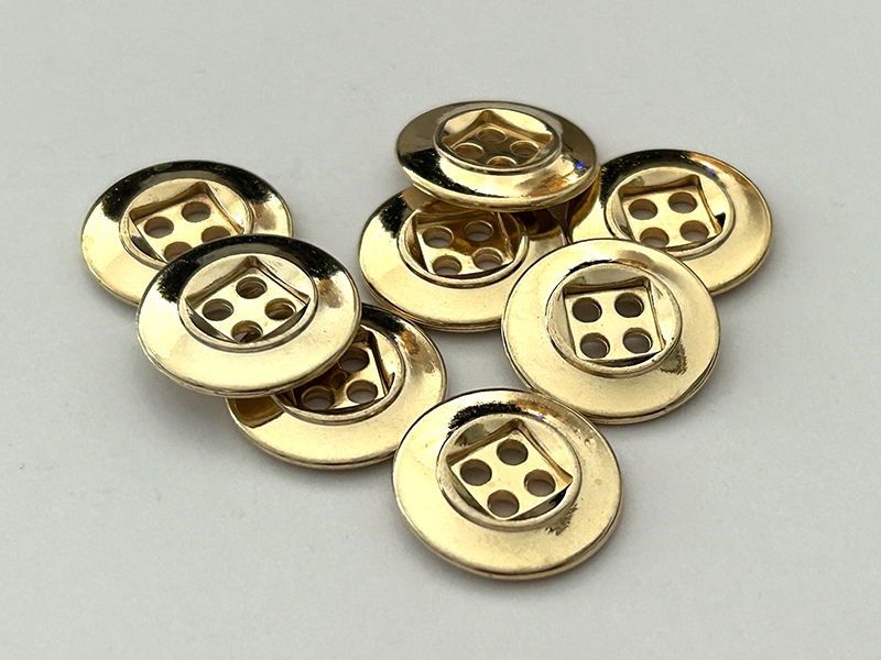 Metallknöpfe glänzend goldfarben mit quadratischer Vertiefung