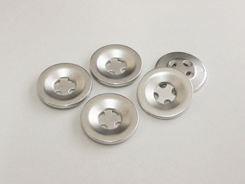 www.Knopfparadies.de - 3648si - Silberfarbene Metallknöpfe mit vier Löchern