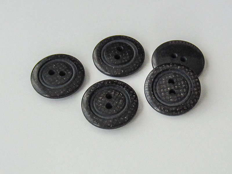 www.knopfparadies.de - 5910dg - Schwarze, glitzernde Kunststoffknöpfe mit zwei Löchern
