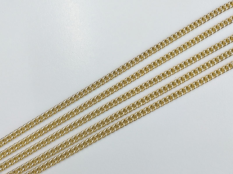 www.knopfparadies.de - 6108go - Goldfarbene, feingliedrige Metallkette