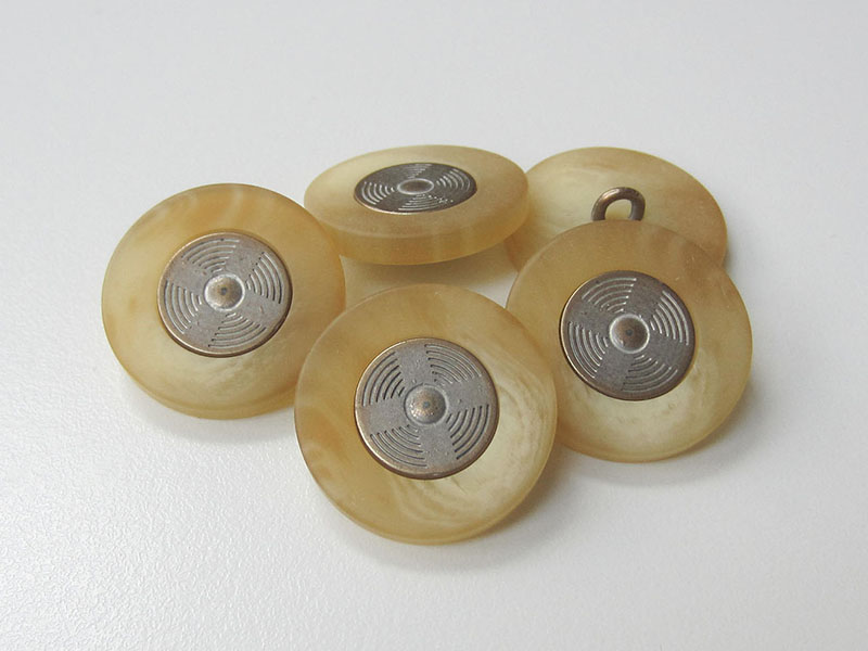 Sportlicher hornähnlicher Knopf