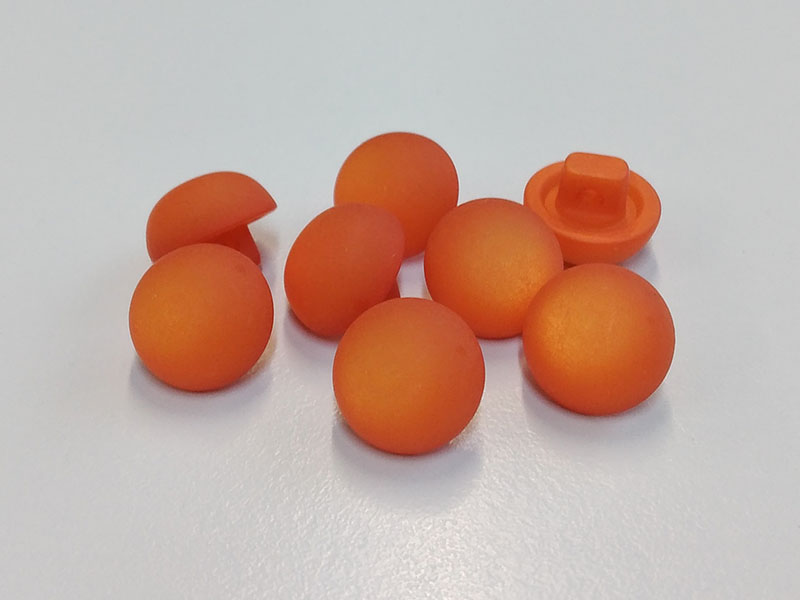 www.knopfparadies.de - 0112or - Kleine, gewölbte Kunststoffknöpfe in knalligem Orange