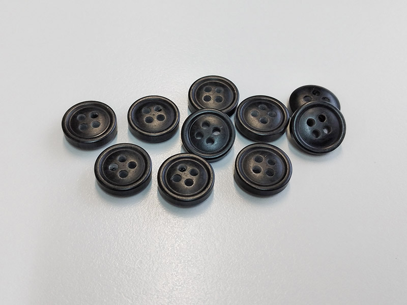 www.knopfparadies.de - 4586sc - Dunkle, günstige Blusenknöpfe - B-WARE!