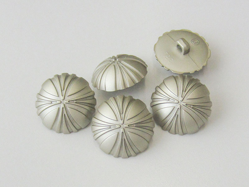 www.knopfparadies.de - 5927sm - Designerknöpfe wie Sterne in matt silber od. platin