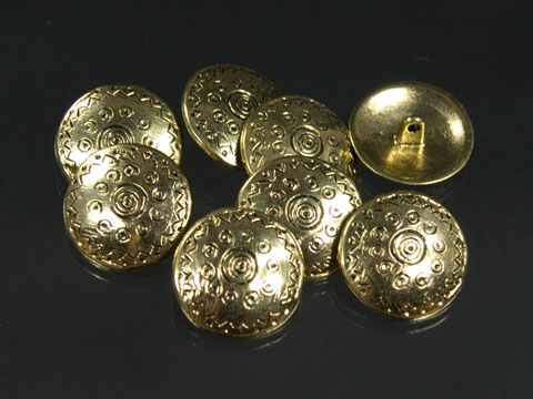 Nostalgische altgoldfarbene Metallknöpfe