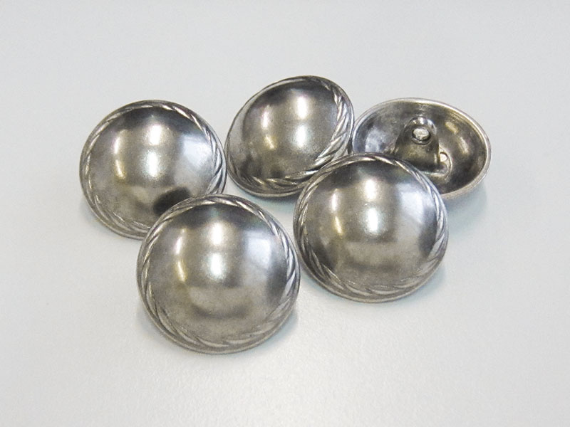 www.Knopfparadies.de - j030as - Gewölbte Ösenknöpfe aus Metall in Altsilber mit edlem Zierband