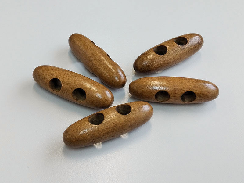 www.knopfparadies.de - 6189ho - Abgerundete Knebelknöpfe aus Holz