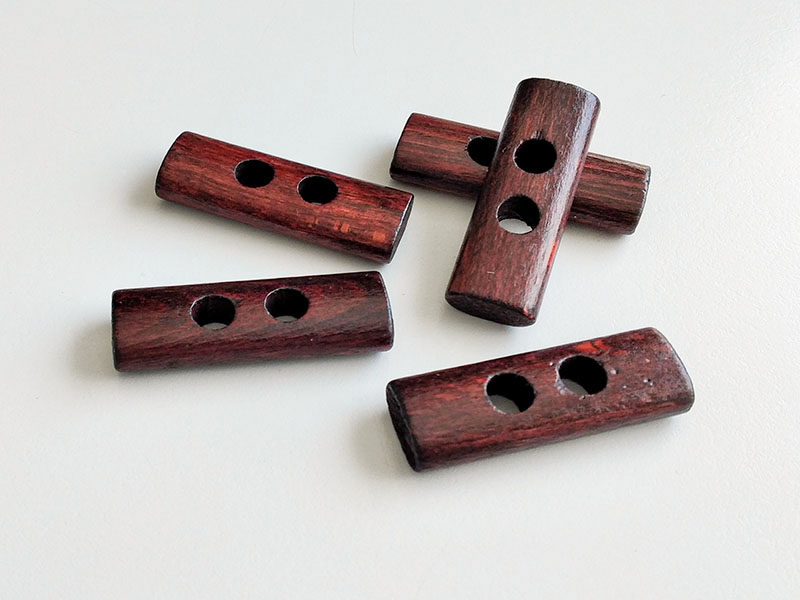 www.knopfparadies.de - 6902rb - Rotbraune Knebelknöpfe aus Holz