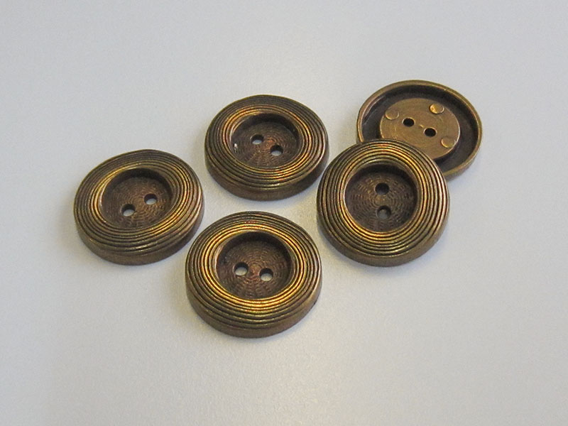 www.knopfparadies.de - 3117me - Altmessingfarbene Metallknöpfe mit zwei Löchern
