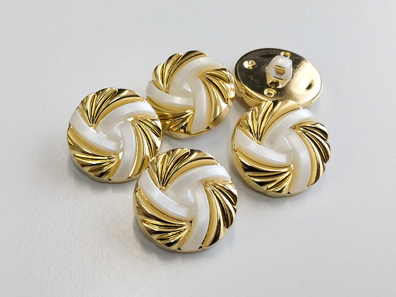 www.knopfparadies.de - 4544go - Glänzend goldfarbene, besonders elegante Kunststoffknöpfe