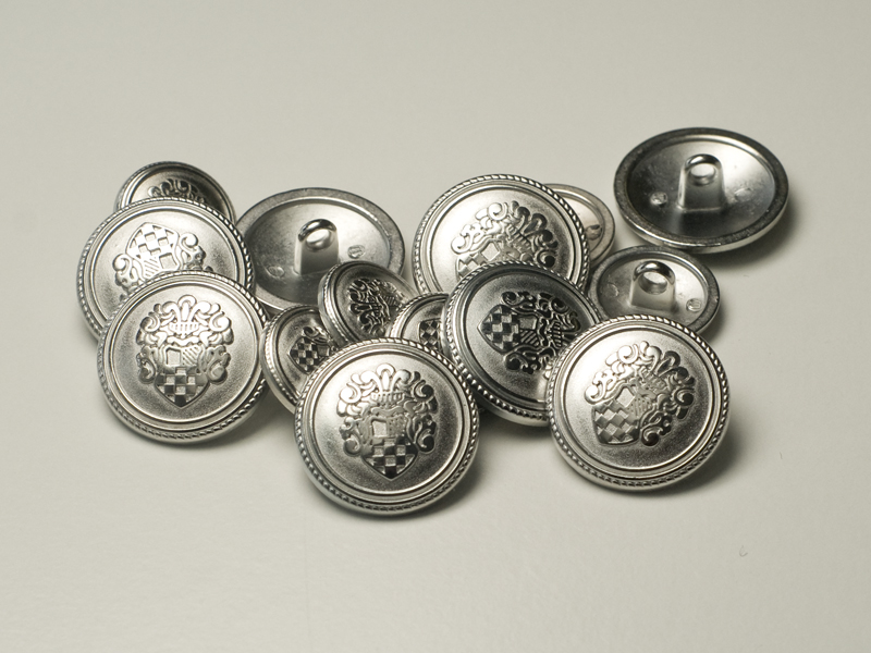 Klassische Blazerknöpfe in silber