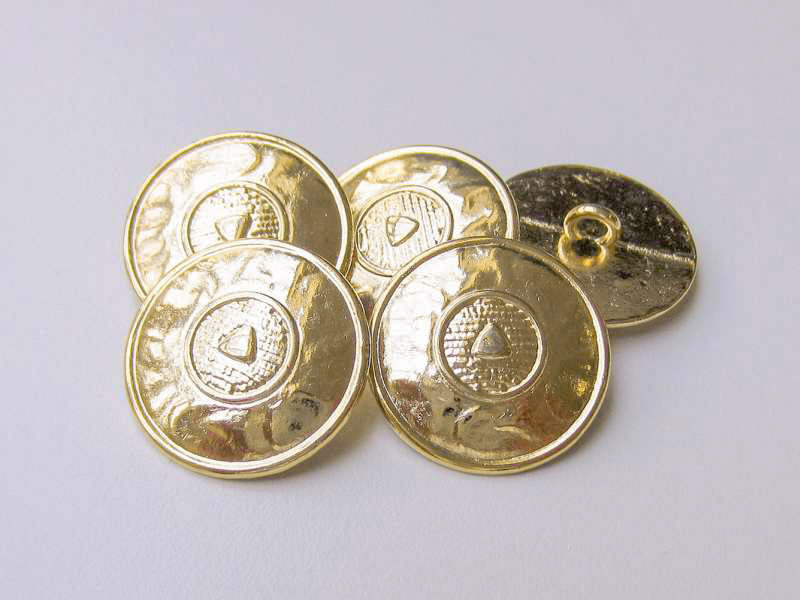 Goldfb. Metall Knopf wie aus Mittelalter o. Antike