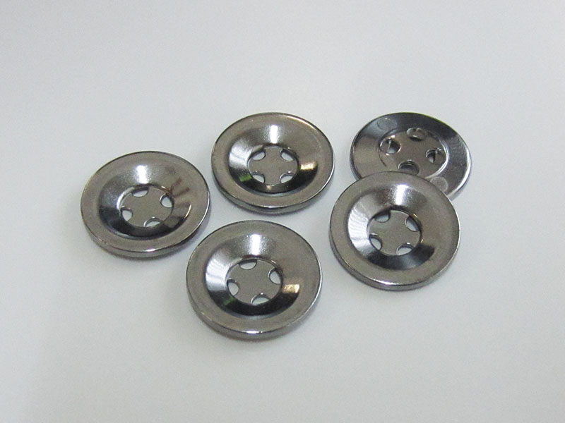 www.Knopfparadies.de - 3648ch - Chromfarbene Metallknöpfe mit vier Löchern