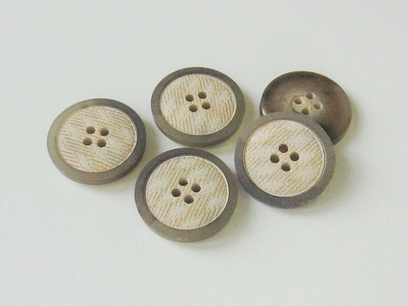 www.knopfparadies.de - 2919bb - Braun-beige gemaserte Kunststoffknöpfe